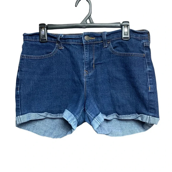 Old Navy Pants - Old Navy dark wash size 8 semi fitted jean shorts in good used condition
